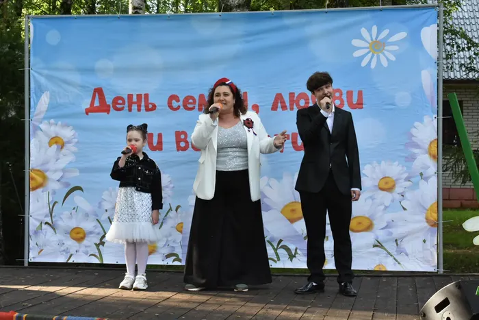 Фестиваль семейного творчества «Семья талантами богата»