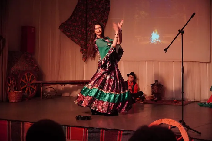 Театрализованная концертная программа «Цыгане едут!»