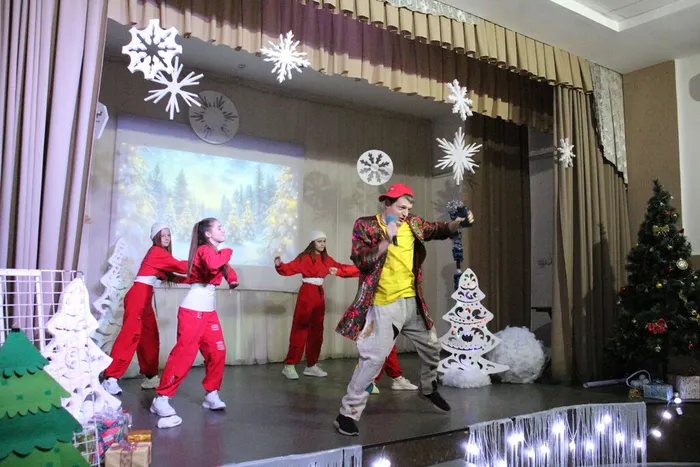 «Новогодний детектив»